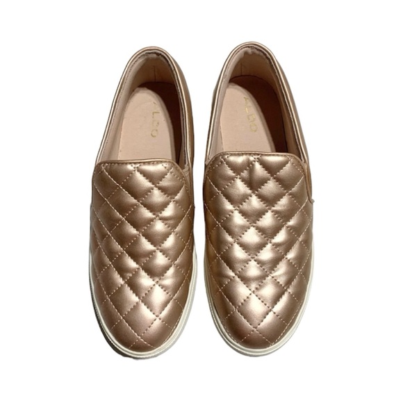 Like New Aldo Rose Gold Quilted Slip On Semi Platform Loafer Size 6 - Picture 3 of 11